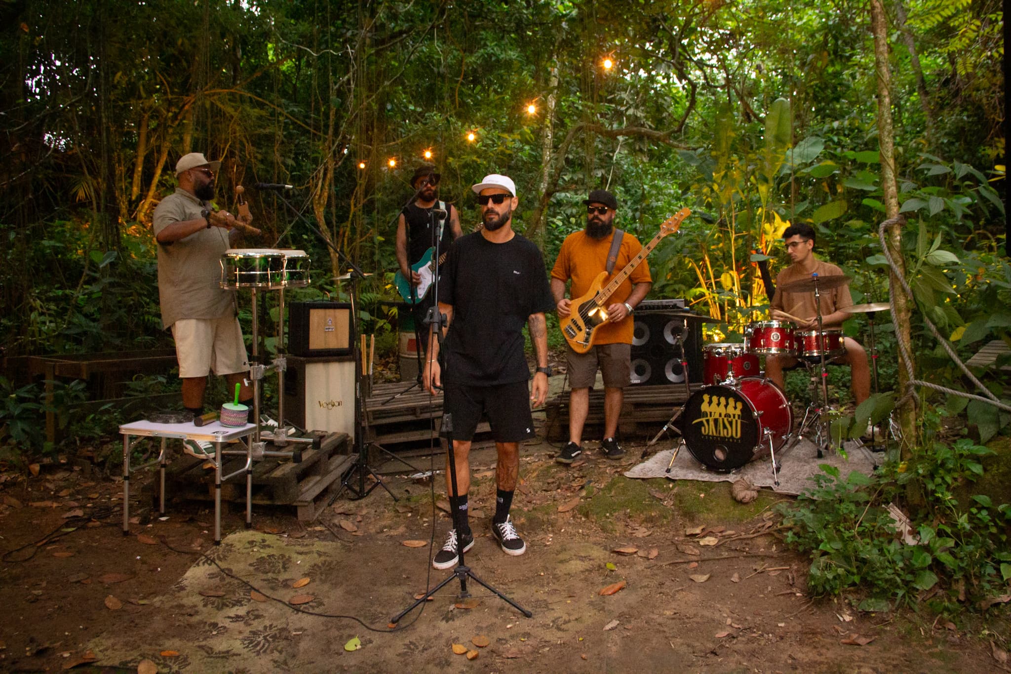 Imagem de fundo Skasu - Cristo e Oxalá